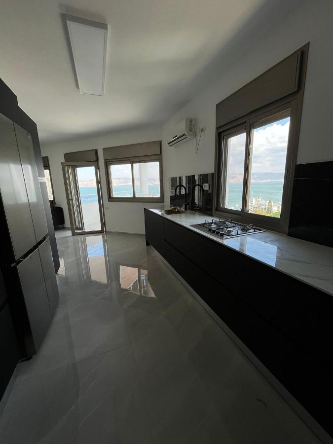דירת נופש טבריה Apartment Екстериор снимка