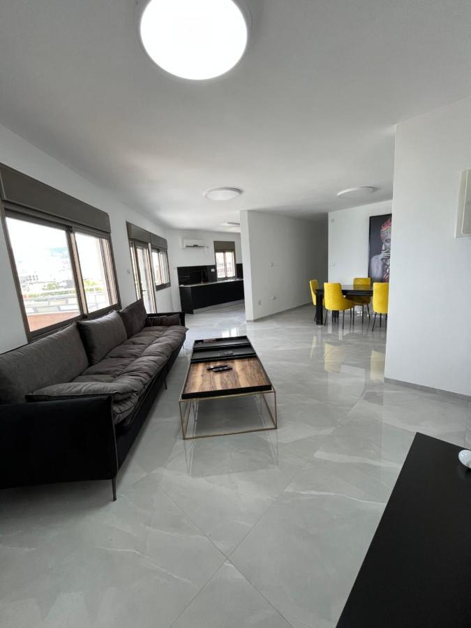 דירת נופש טבריה Apartment Екстериор снимка