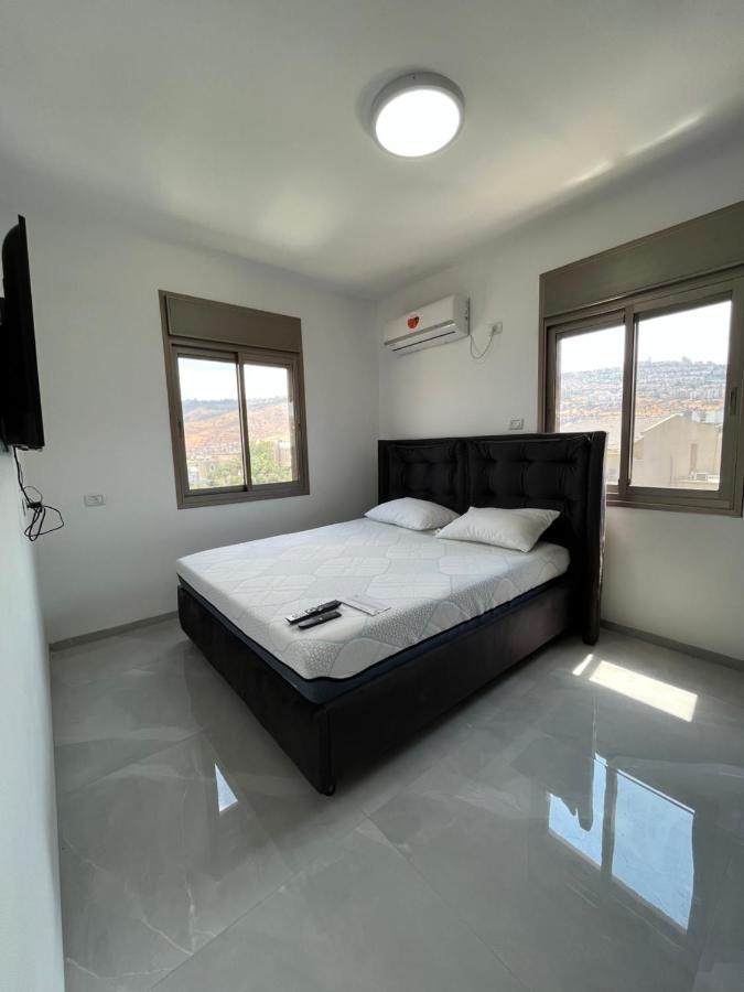 דירת נופש טבריה Apartment Екстериор снимка