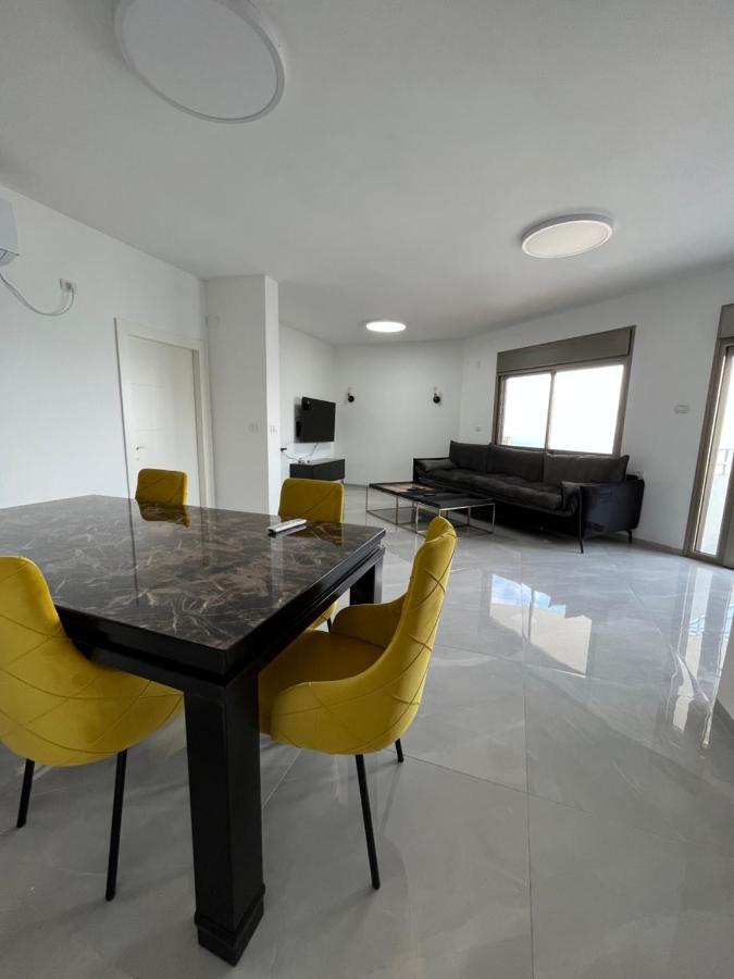דירת נופש טבריה Apartment Екстериор снимка